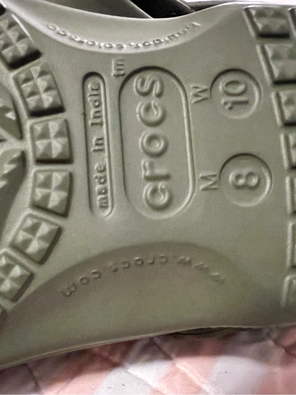 Classic Crocs NEW - Picture 9 of 9